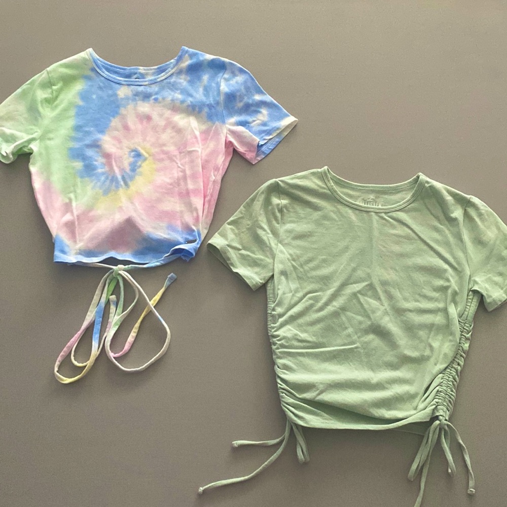 Two Hollister T-Shirts Both XS